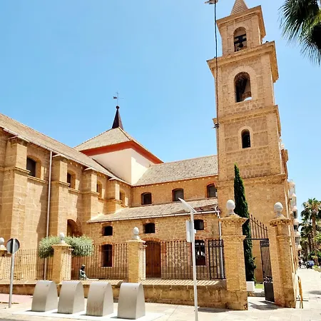 شقة Modern And Cozy Just Steps From Locos