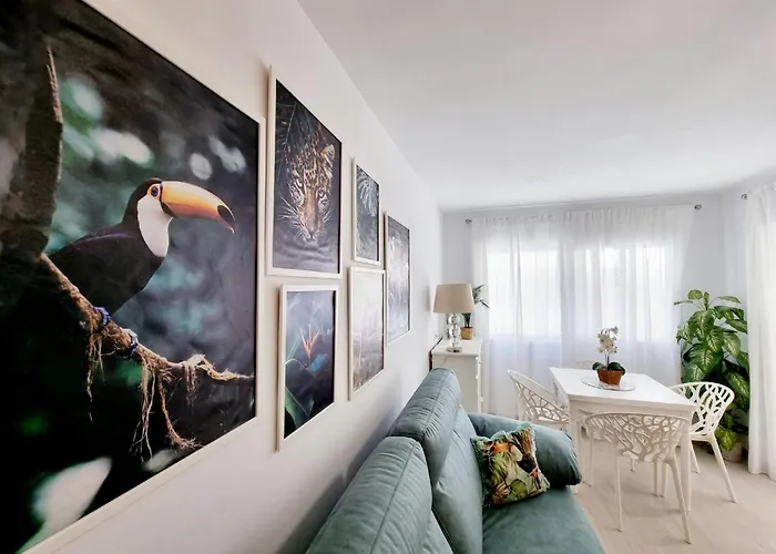 Modern And Cozy Just Steps From Locos Daire