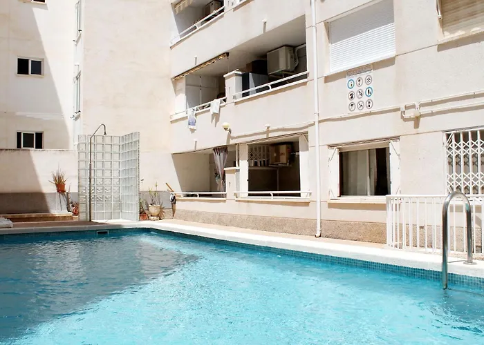 Modern And Cozy Just Steps From Locos